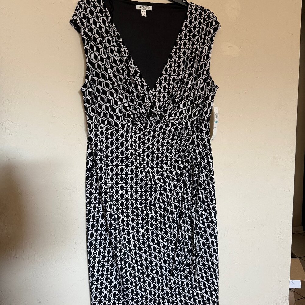 London Style Collection Woman Dress, 20W